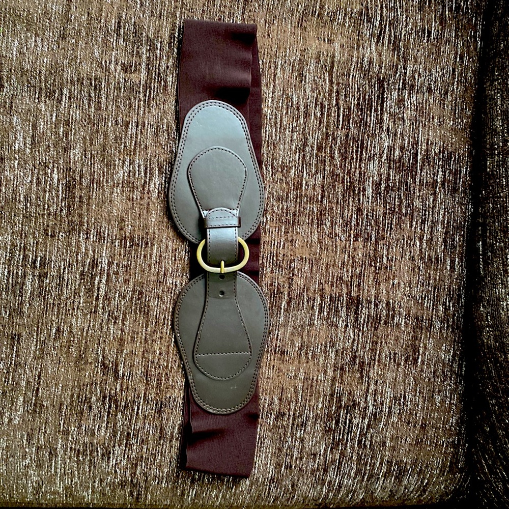 Size M/L elastic waist wide dress belt “ New York & Company” Brown.